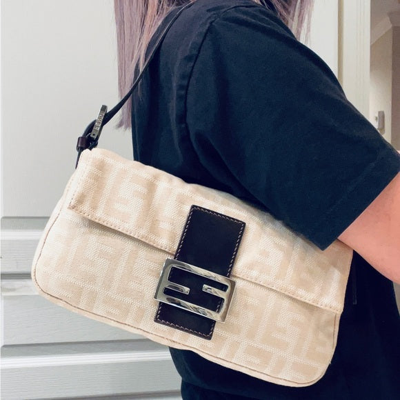 FENDI beige zucca baguette