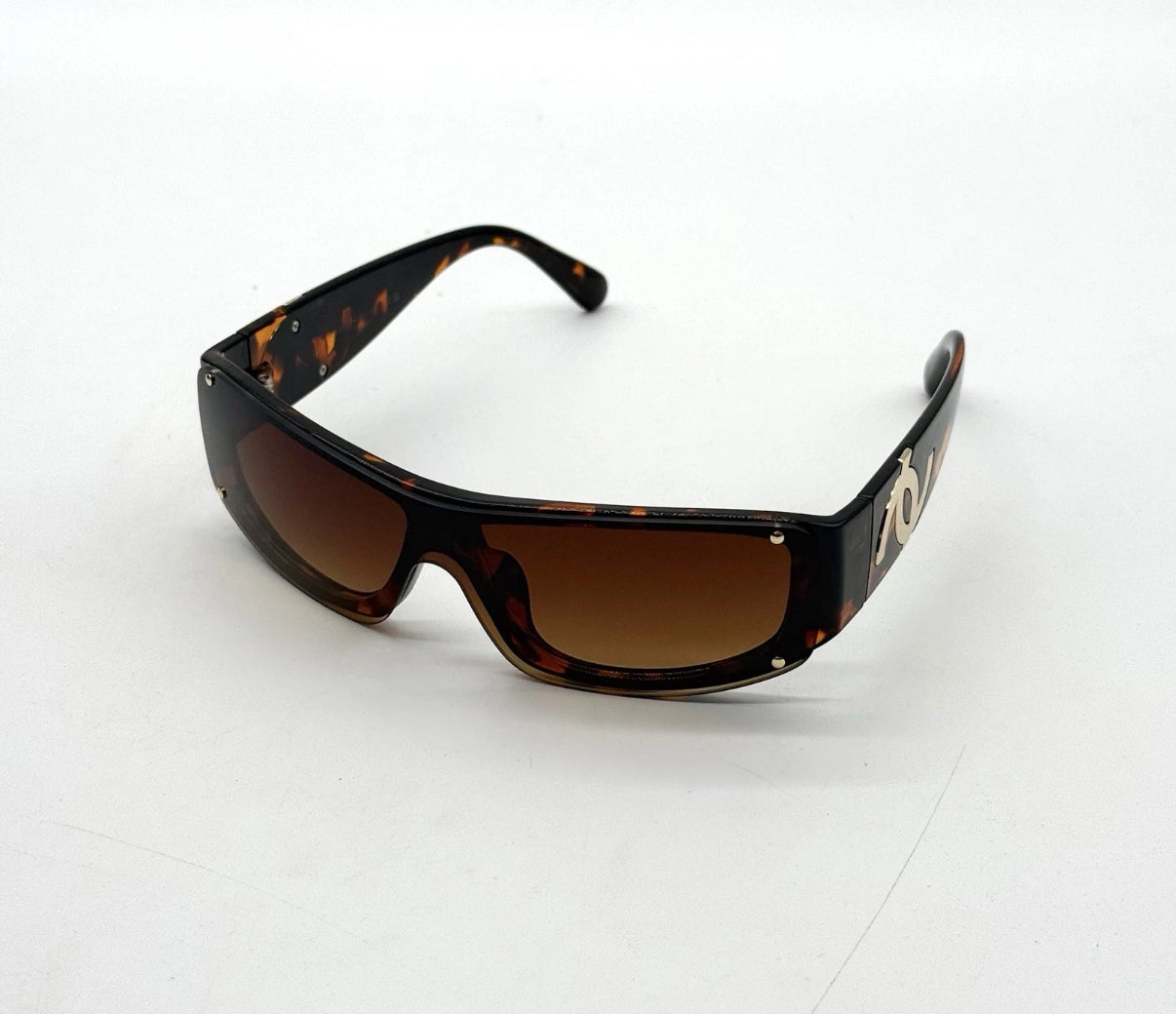 CHANEL 5072 tortoiseshell sunglasses