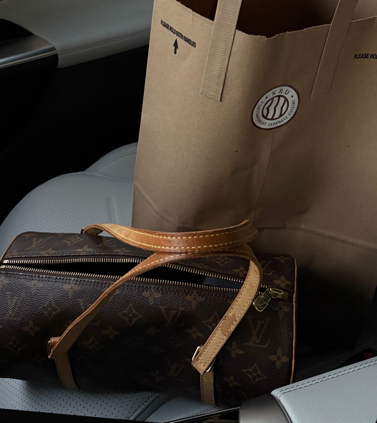 LOUIS VUITTON papillon 30