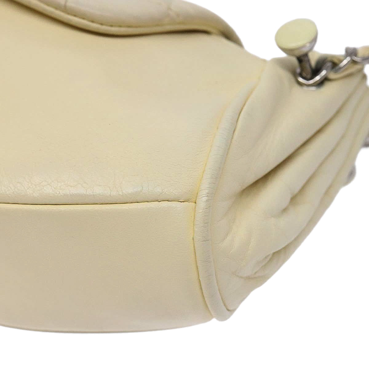 CHANEL cream matelasse lambskin accordion shoulderbag