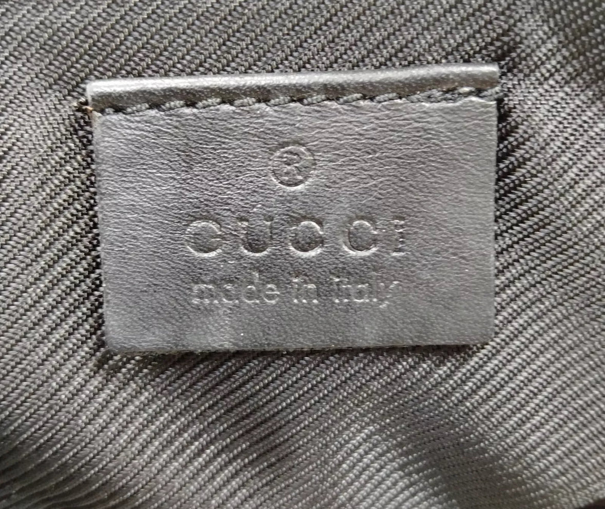GUCCI boat pochette
