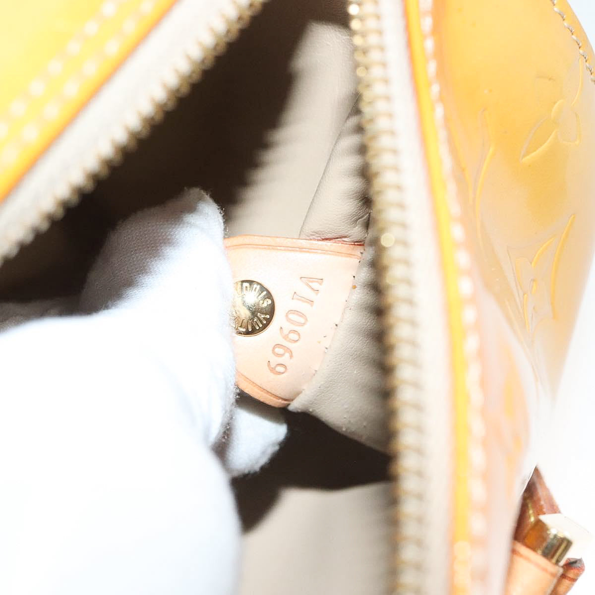 LOUIS VUITTON vernis bedford