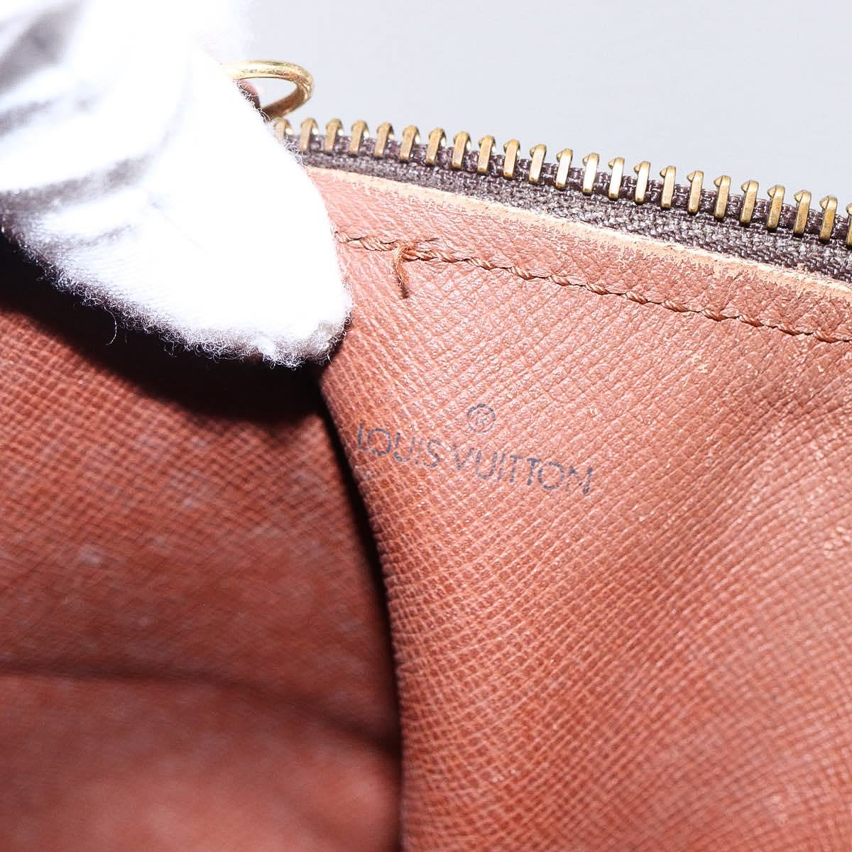 LOUIS VUITTON papillon 30