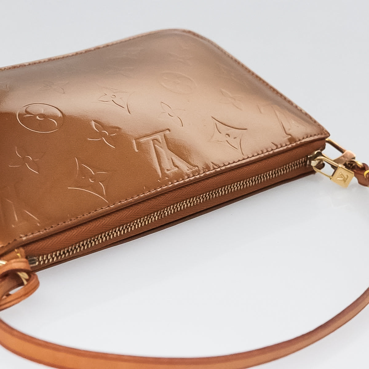 LOUIS VUITTON vernis lexington pochette
