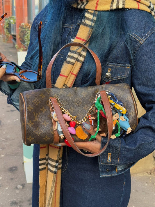 LOUIS VUITTON papillon 26