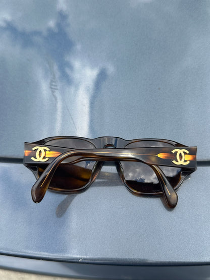 CHANEL 01452 tortoiseshell sunglasses