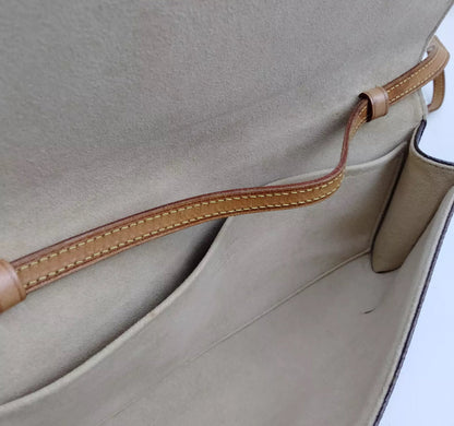 LOUIS VUITTON pochette twin GM