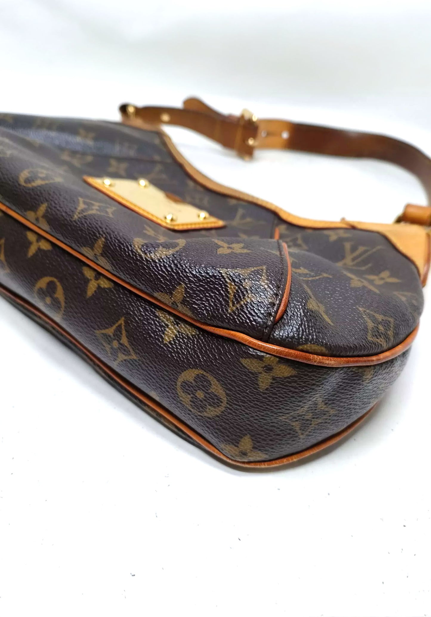 LOUIS VUITTON thames pm shoulderbag