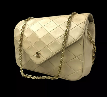 CHANEL matelasse leather coco chain shoulderbag