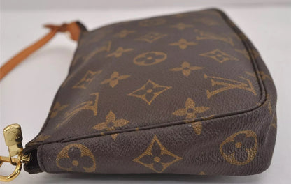 LOUIS VUITTON pochette