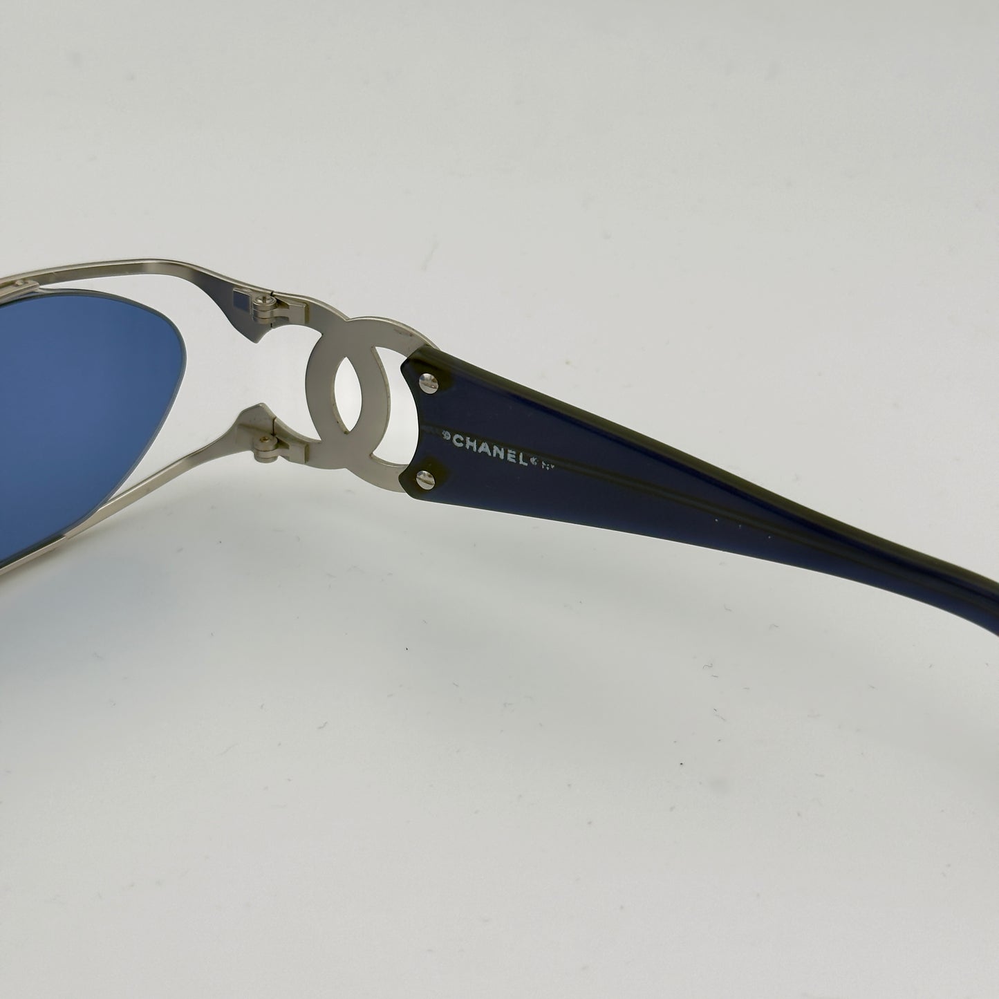 CHANEL CC blue chrome sunglasses 4023