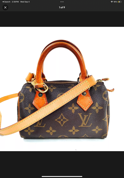 LOUIS VUITTON mini speedy with strap