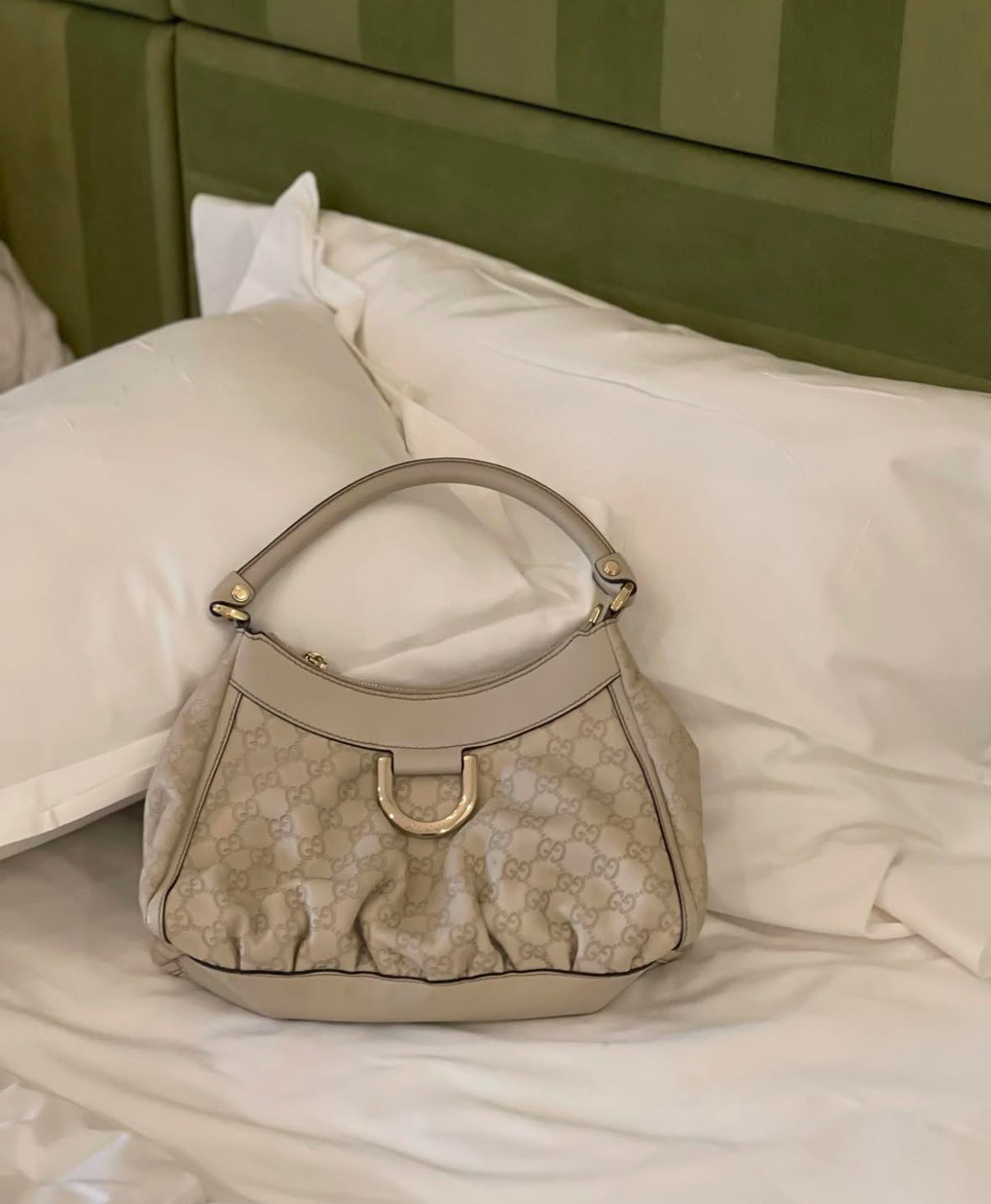 GUCCI cream abbey D shoulder bag