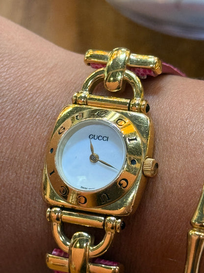 GUCCI 6300L pink watch