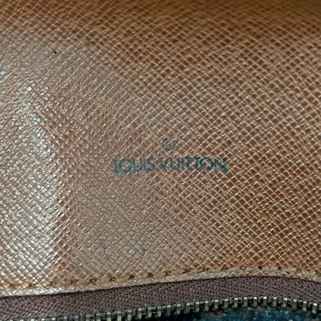 LOUIS VUITTON chantilly PM