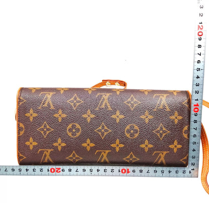 LOUIS VUITTON pochette twin GM