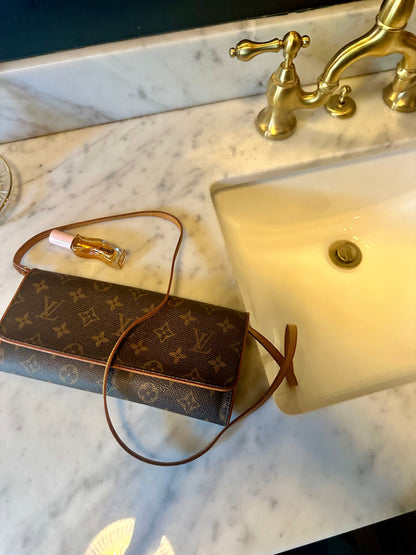 LOUIS VUITTON pochette twin GM