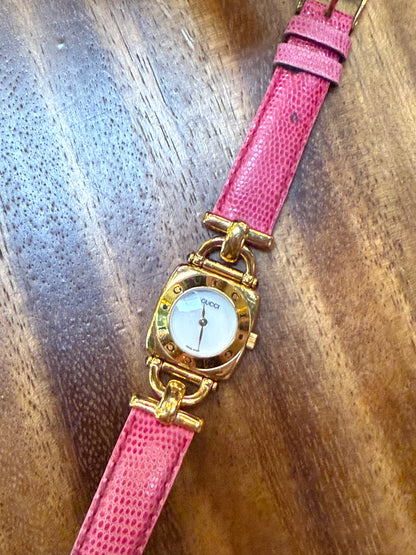 GUCCI 6300L pink watch