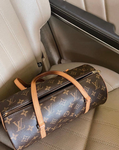 LOUIS VUITTON papillon 26