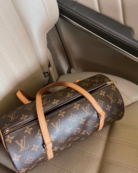LOUIS VUITTON papillon 26