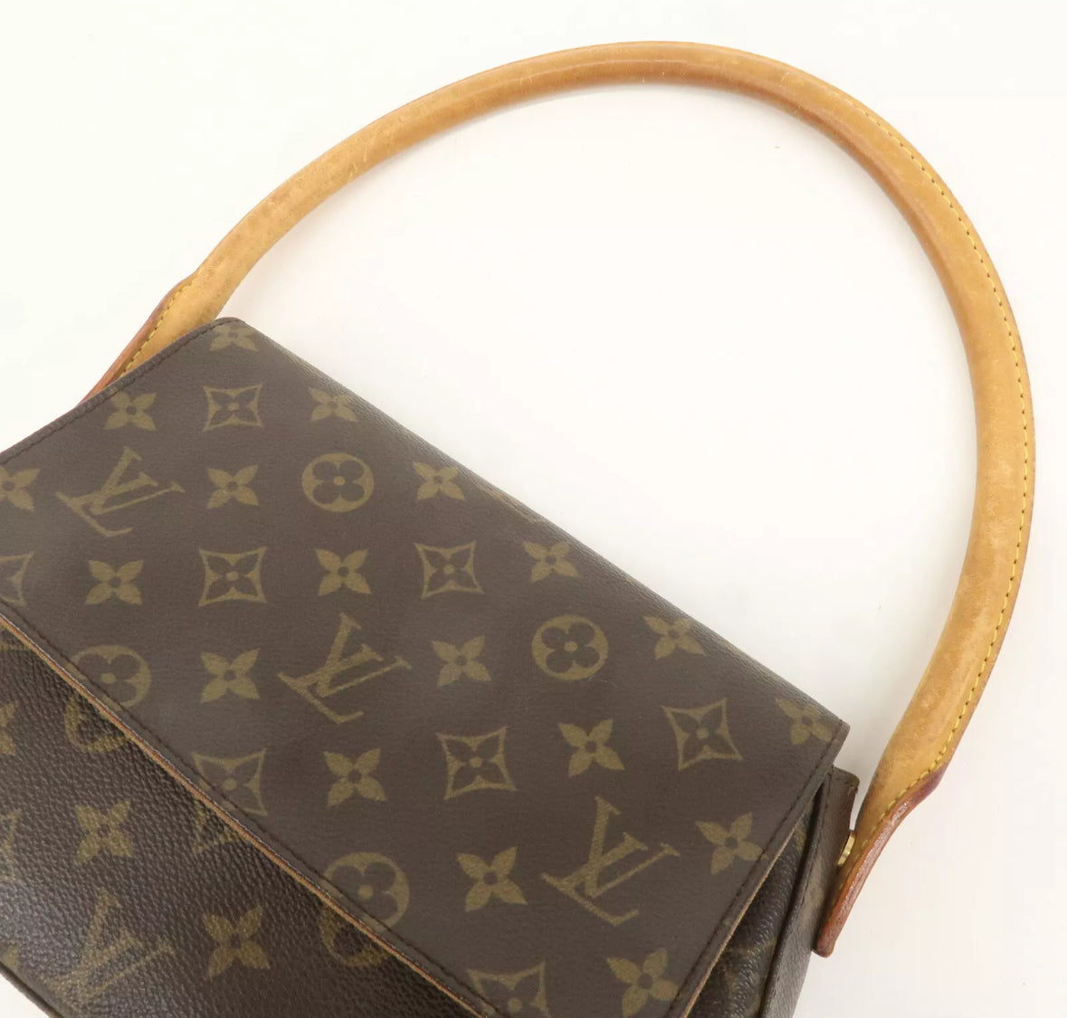 LOUIS VUITTON mini looping bag