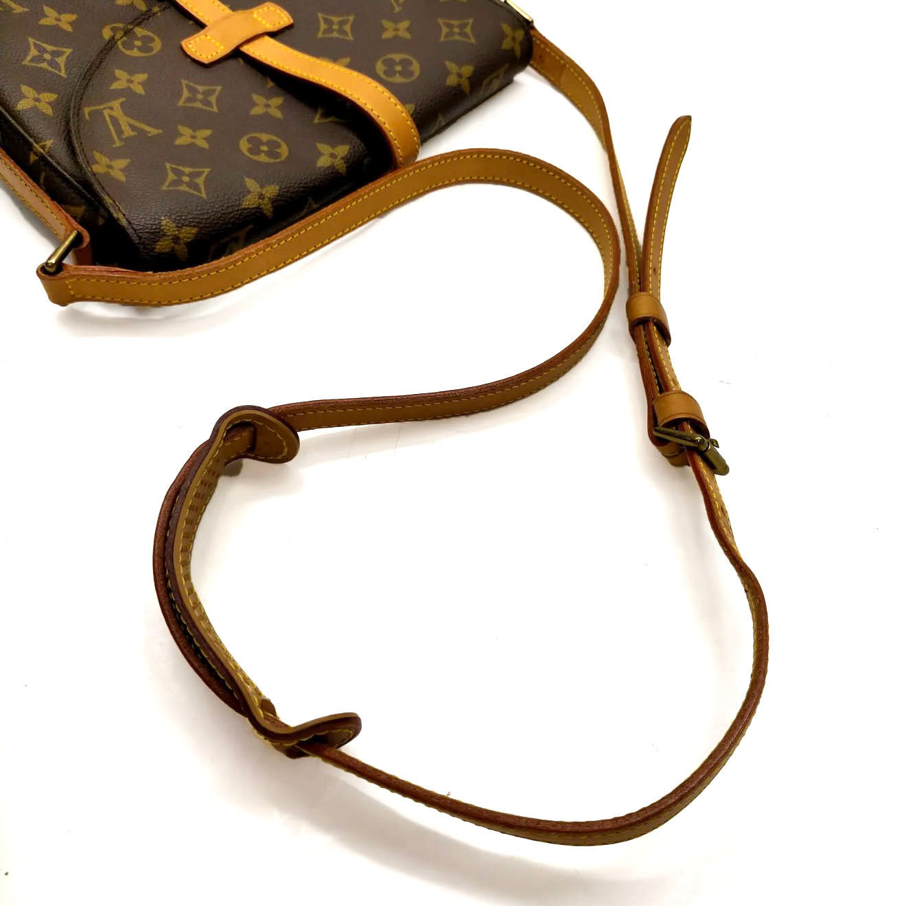 LOUIS VUITTON chantilly PM