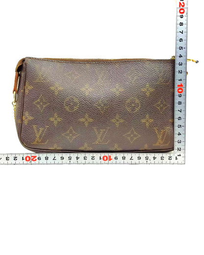 LOUIS VUITTON gold chain pochette