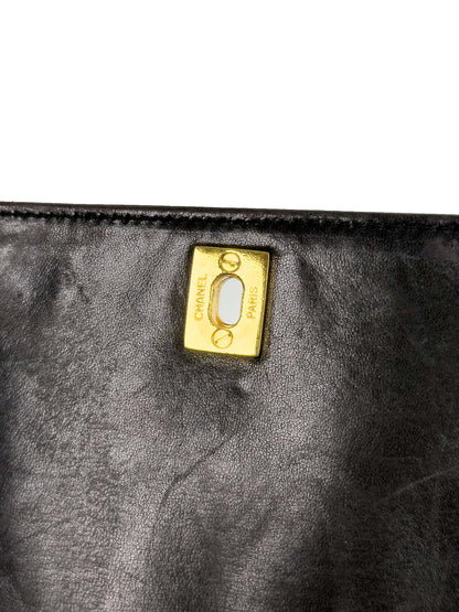 CHANEL patent leather CC shoulder bag