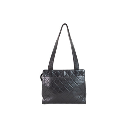 CHANEL black lambskin quilted leather tote