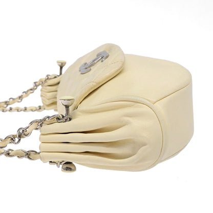CHANEL cream matelasse lambskin accordion shoulderbag