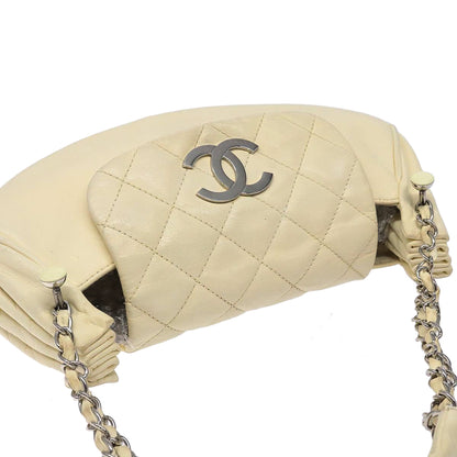 CHANEL cream matelasse lambskin accordion shoulderbag