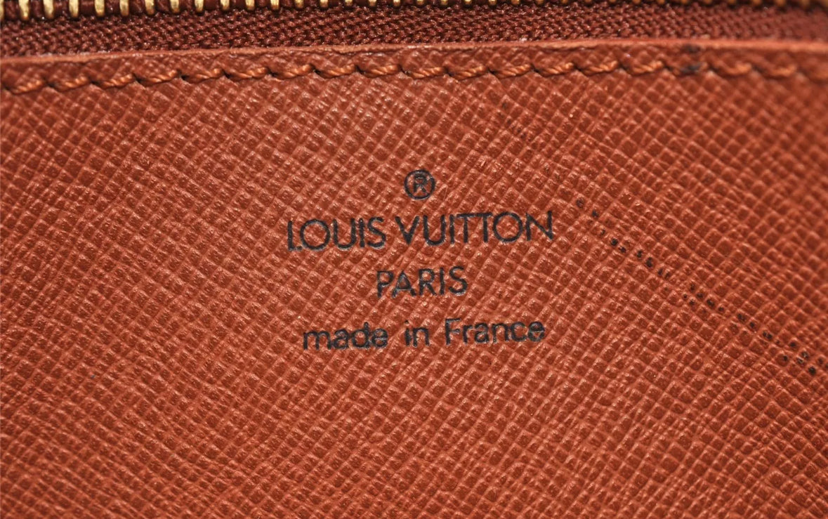 LOUIS VUITTON trocadero 23 crossbody