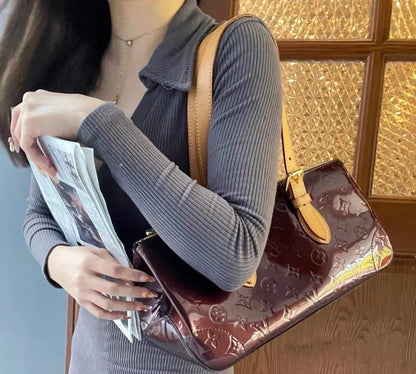 LOUIS VUITTON rosewood avenue amarante shoulderbag