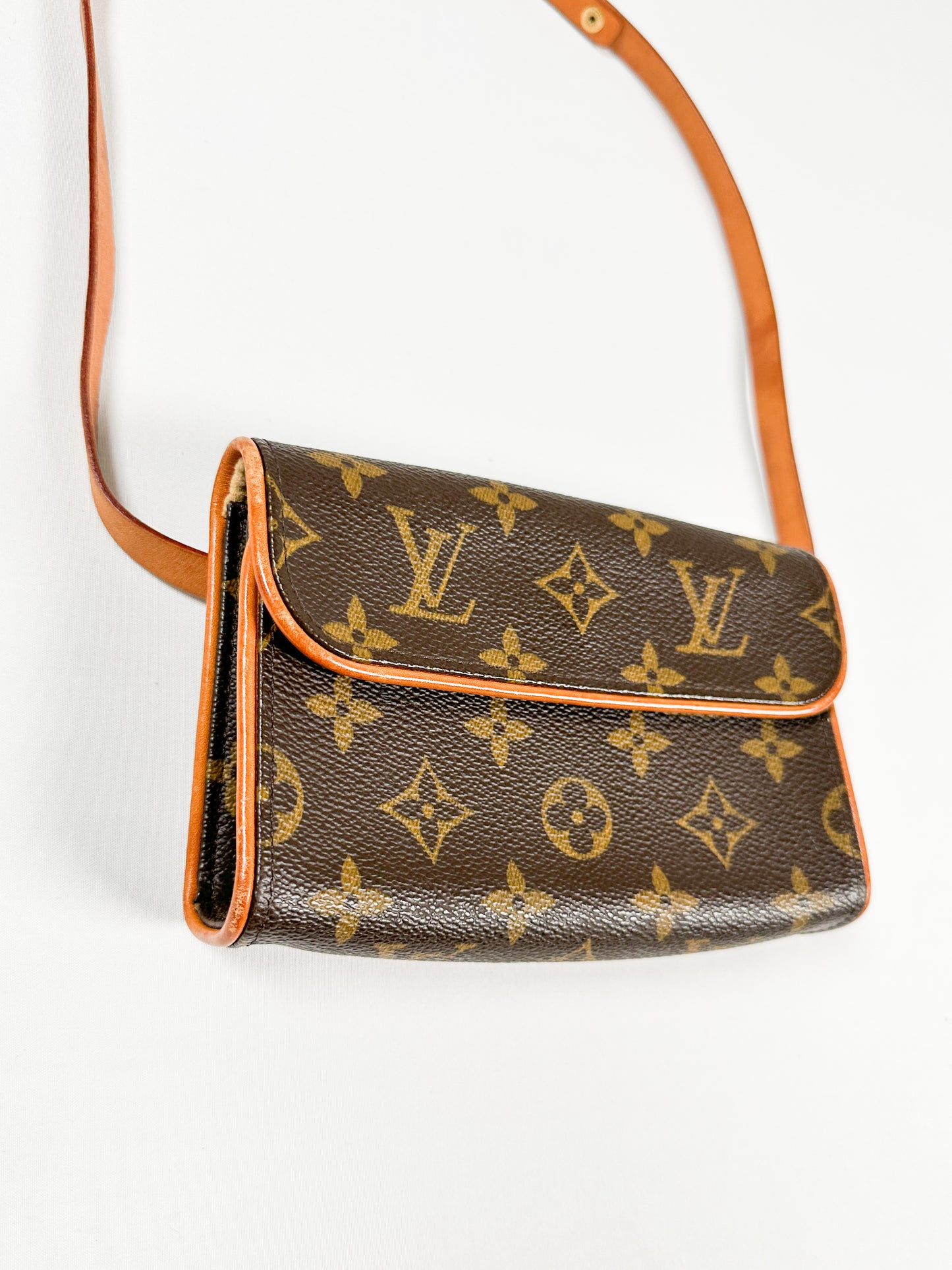 LOUIS VUITTON florentine pochette