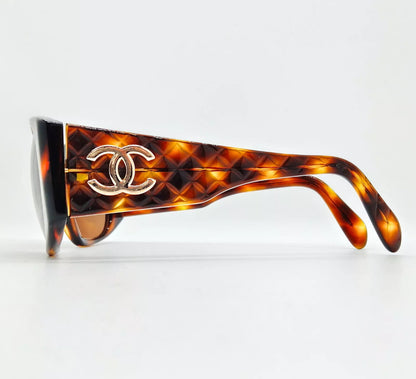 CHANEL 01450 tortoiseshell sunglasses