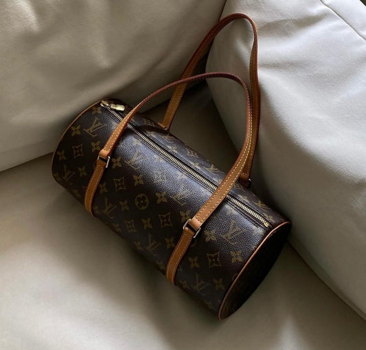 LOUIS VUITTON papillon 26