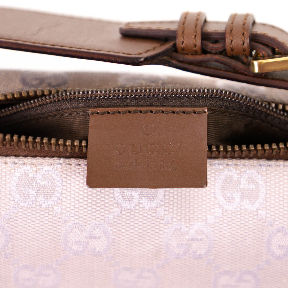 GUCCI GG canvas shoulder bag