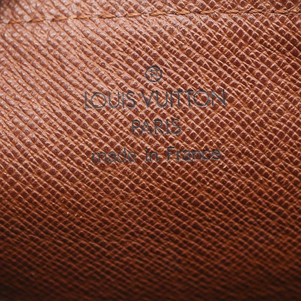 LOUIS VUITTON papillon 30