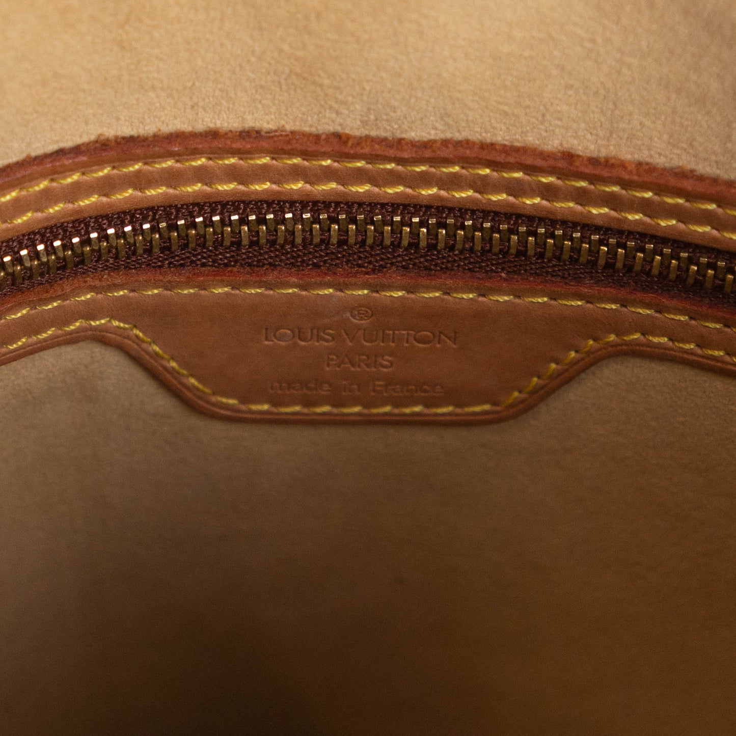 LOUIS VUITTON looping GM
