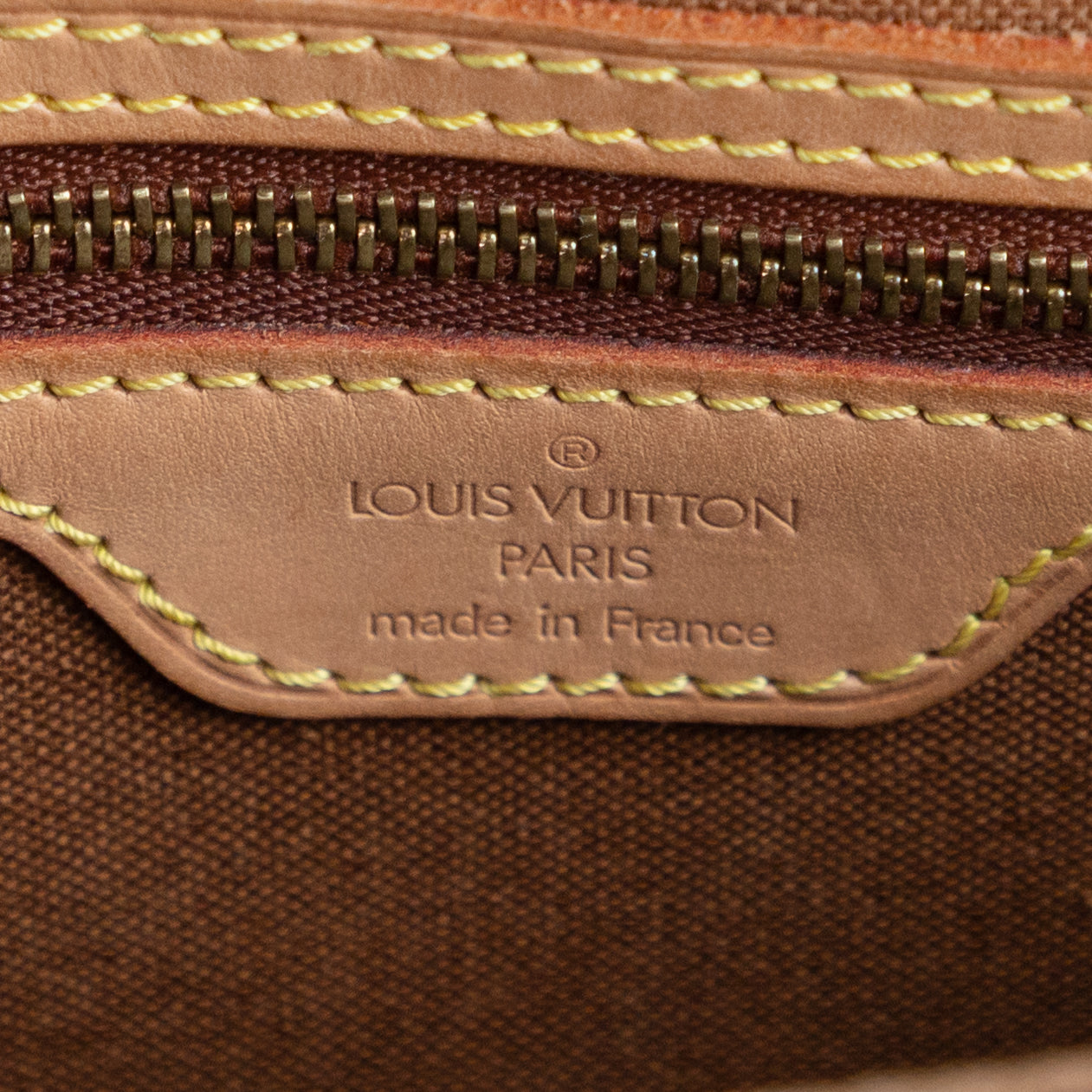 LOUIS VUITTON mini looping