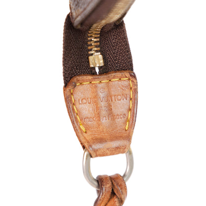 LOUIS VUITTON pochette