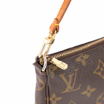 LOUIS VUITTON pochette