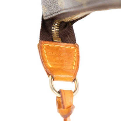 LOUIS VUITTON pochette