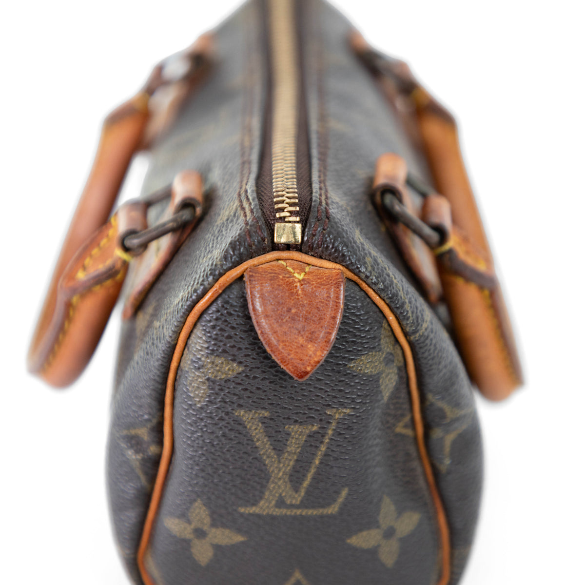 LOUIS VUITTON mini speedy w/ strap