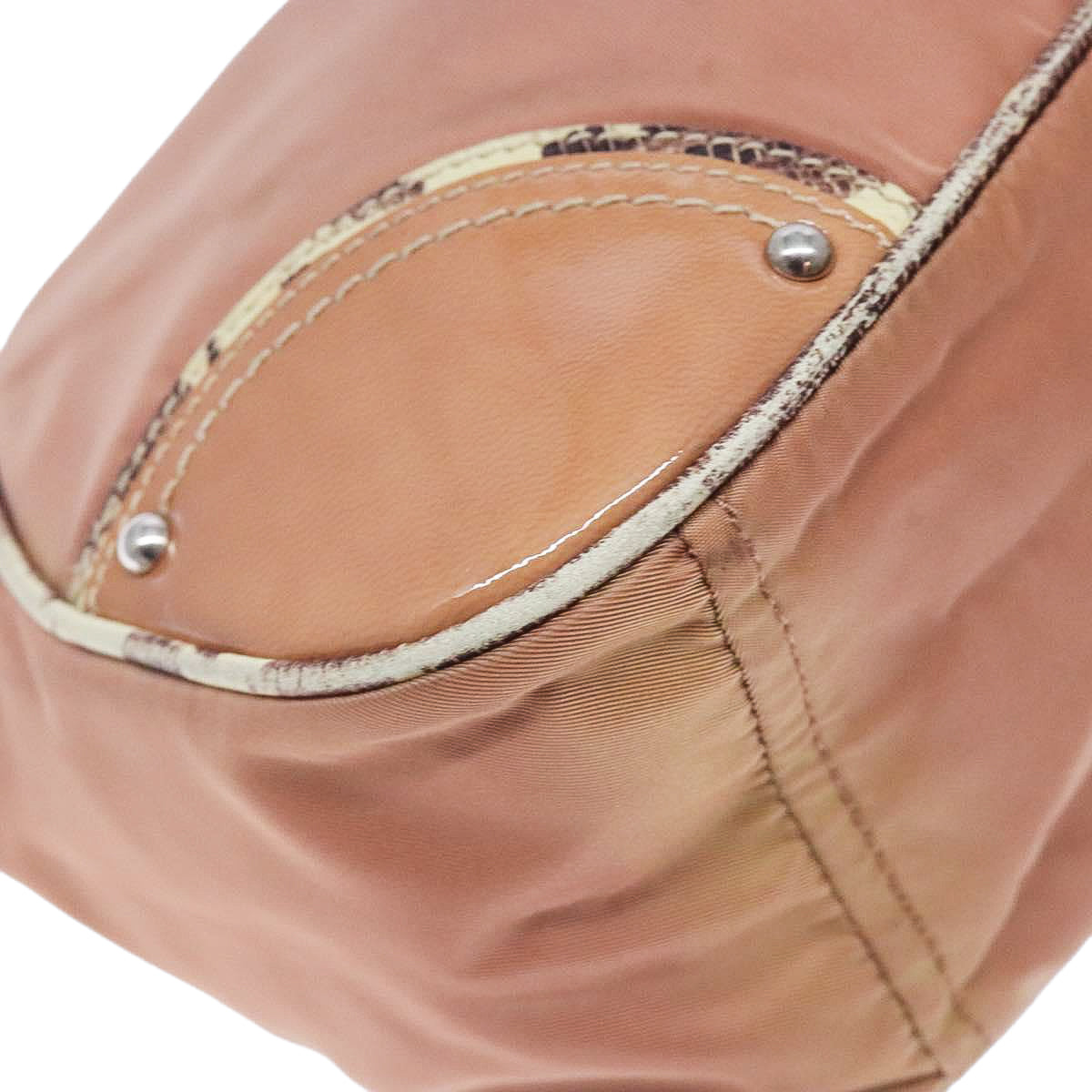 PRADA tessuto nylon vernice hobo cipria