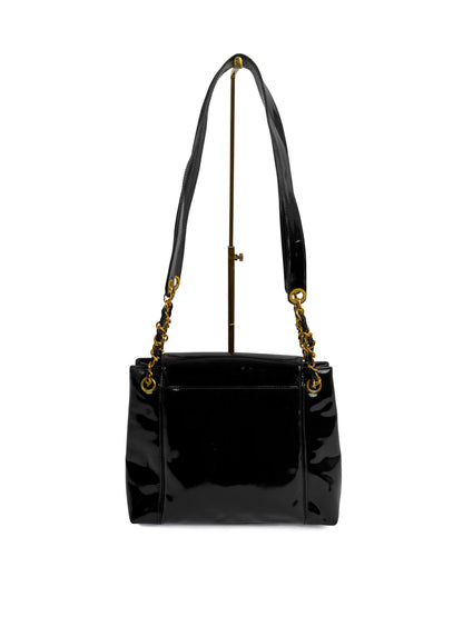 CHANEL patent leather CC shoulder bag