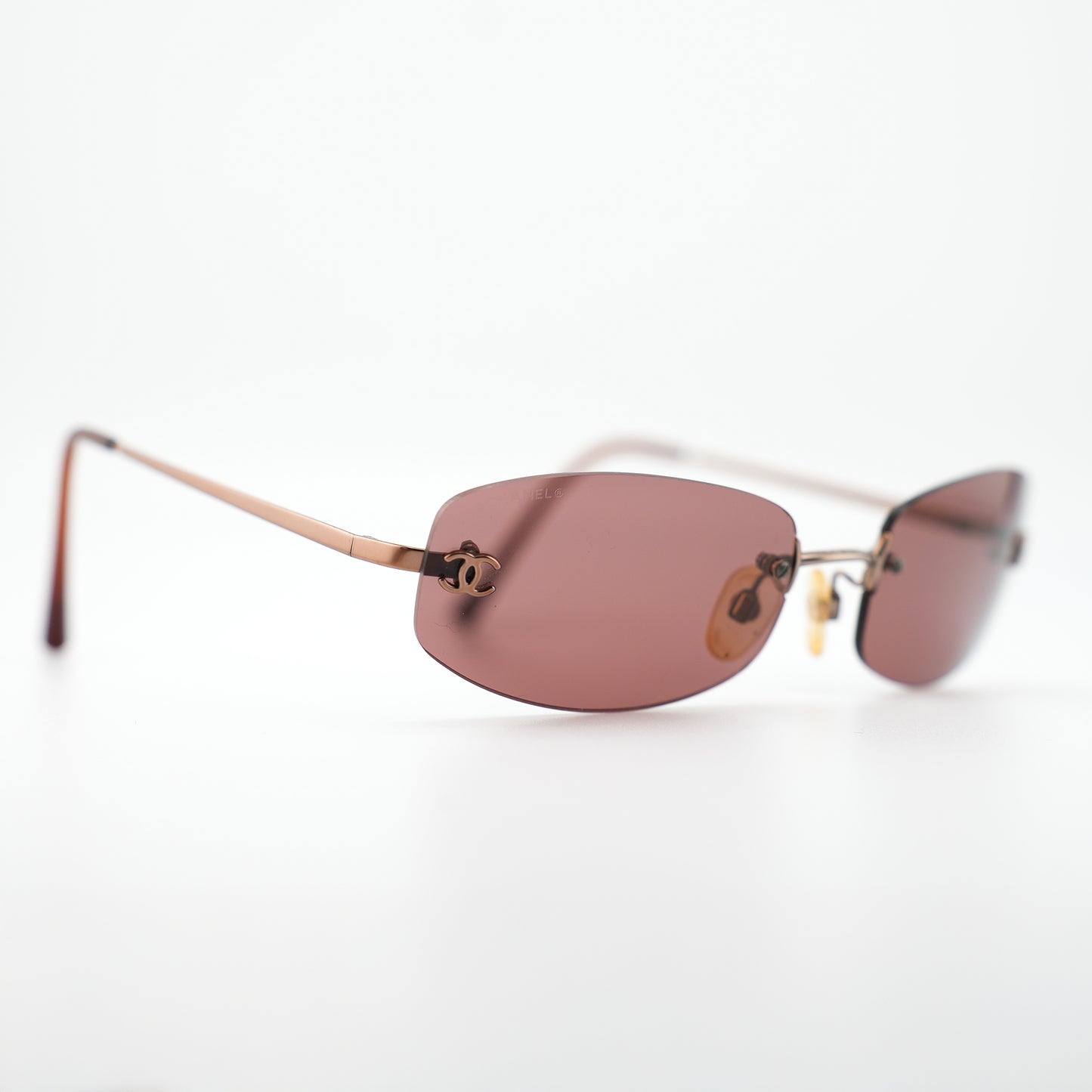 CHANEL 4002 model off duty purple sunglasses