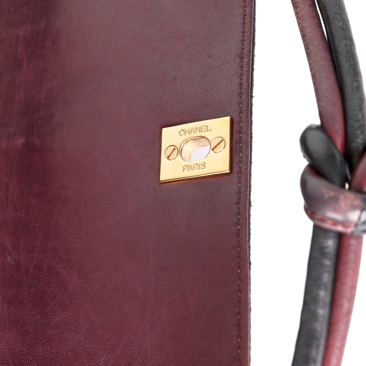 CHANEL lambskin quilted shoulder bag