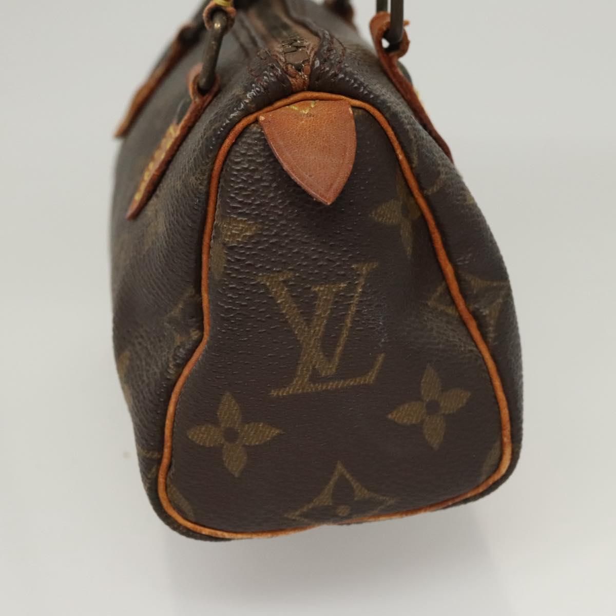 LOUIS VUITTON mini speedy with strap