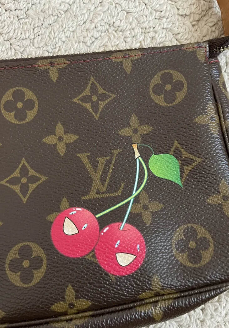 LOUIS VUITTON x Murakami cherry pochette